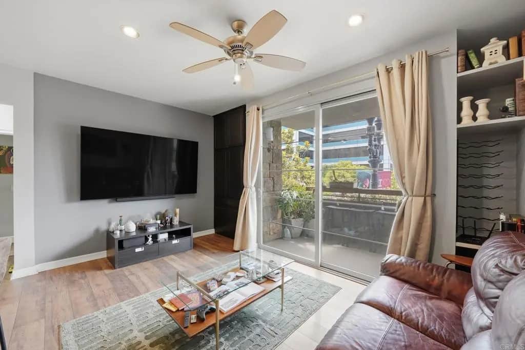 1480 Broadway 2204, San Diego, CA — listing photo 1