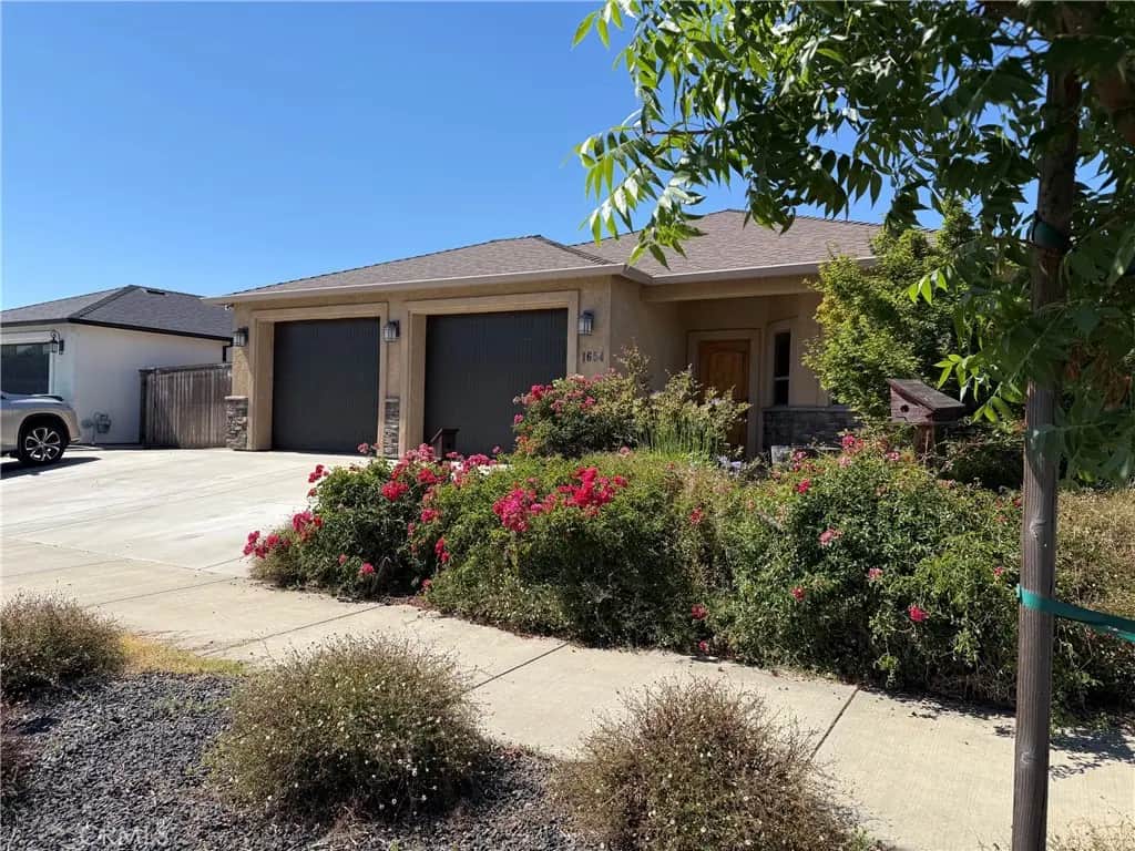 1654 Desert Spring, Chico, CA — listing photo 1