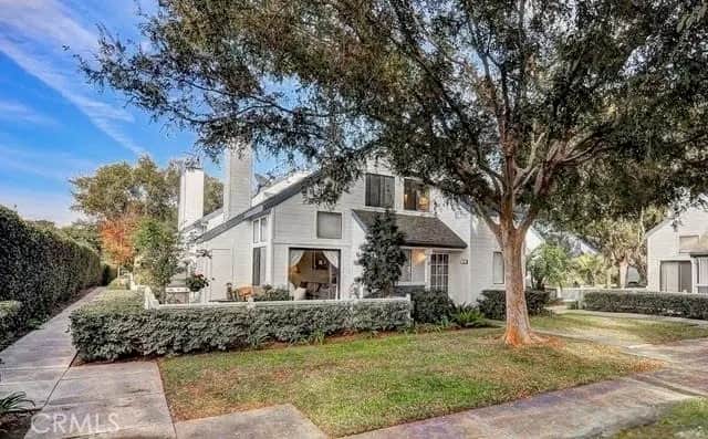 51 Greenmoor, Irvine, CA — listing photo 1