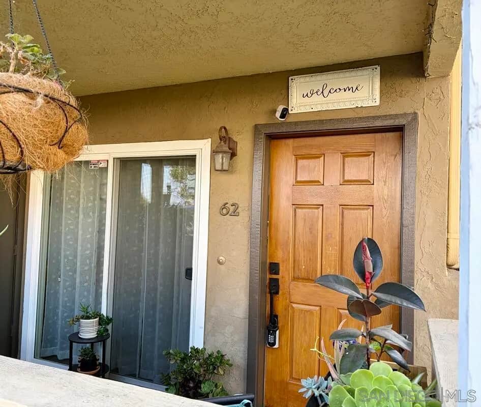 5034 Los Morros Way 62, Oceanside, CA — listing photo 1