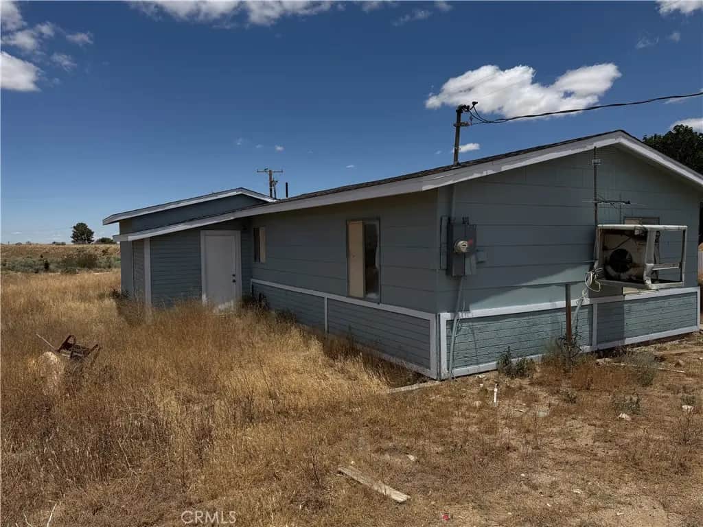 11744 Wagon Wheel, Victorville, CA — listing photo 1