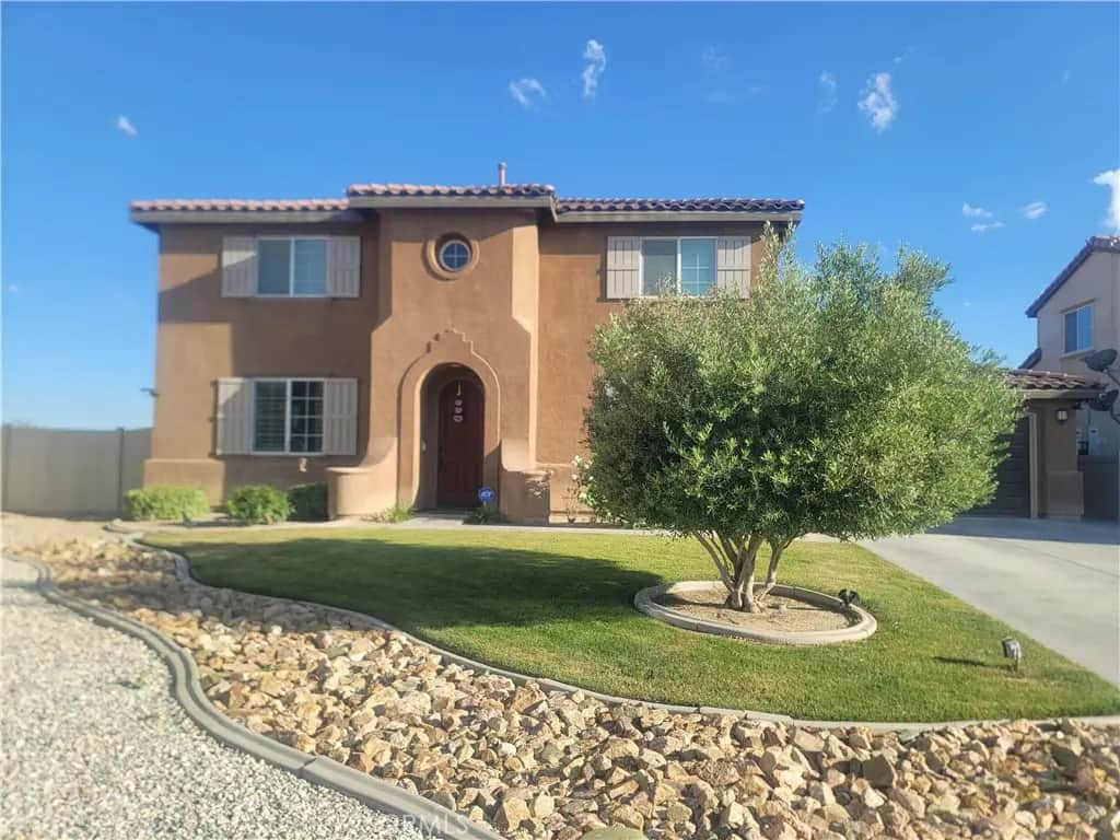 14911 Sunset Gardens Court, Victorville, CA — listing photo 1