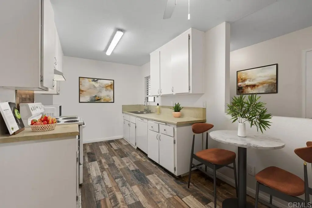 634 8 th St Apt 4, Imperial Beach, CA — listing photo 1