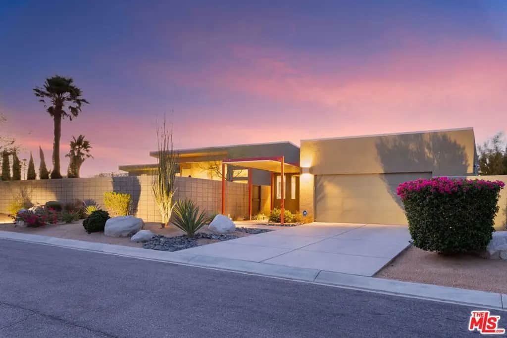 1090 Azure Court, Palm Springs, CA — listing photo 1