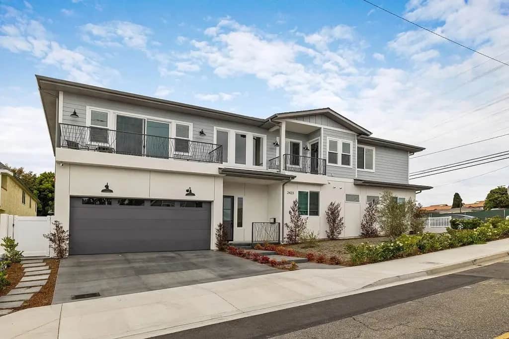 2423 Curtis Avenue, Redondo Beach, CA — listing photo 1