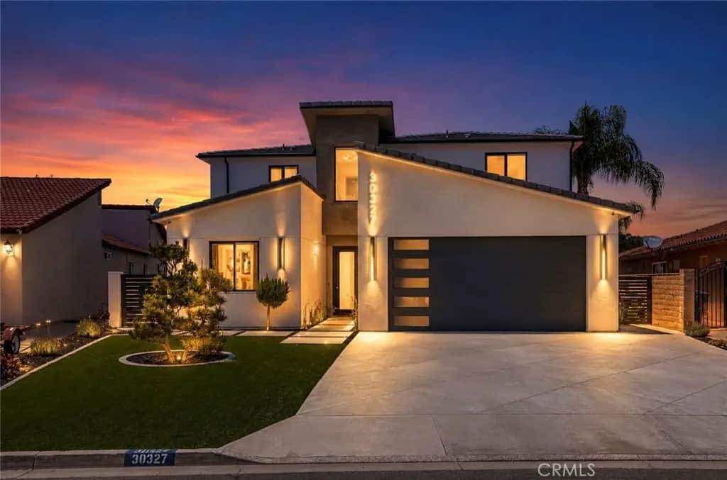 30327 Sea Horse, Canyon Lake, CA — listing photo 1