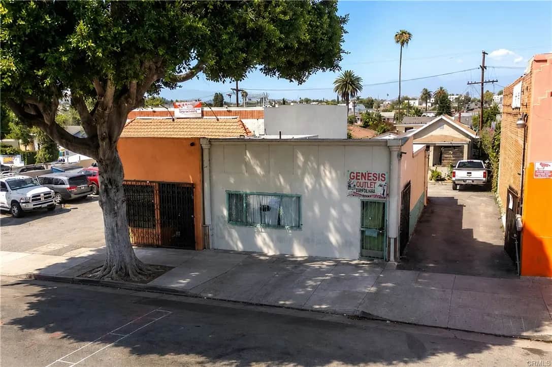 2813 E Cesar Chavez Avenue, Los Angeles, CA — listing photo 1