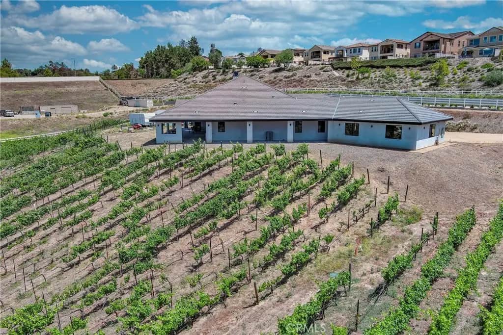 40088 Walcott Lane, Temecula, CA — listing photo 1
