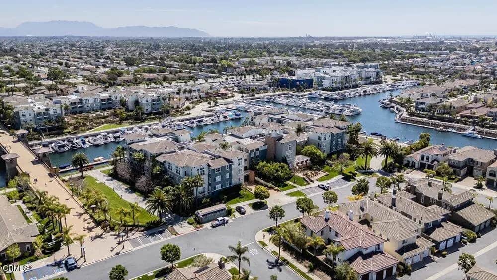 1502 Seabridge Lane, Oxnard, CA — listing photo 1