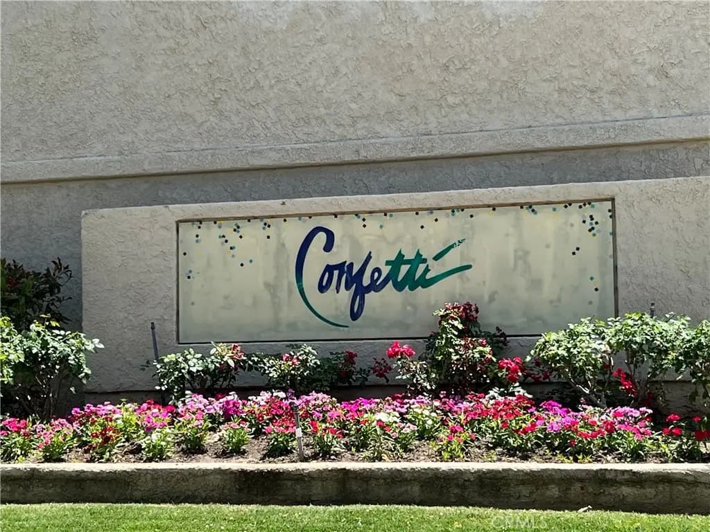 27236 Luther Drive 702, Canyon Country, CA — listing photo 1