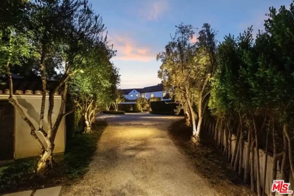 8159 Hollywood Boulevard, West Hollywood, CA — listing photo 1