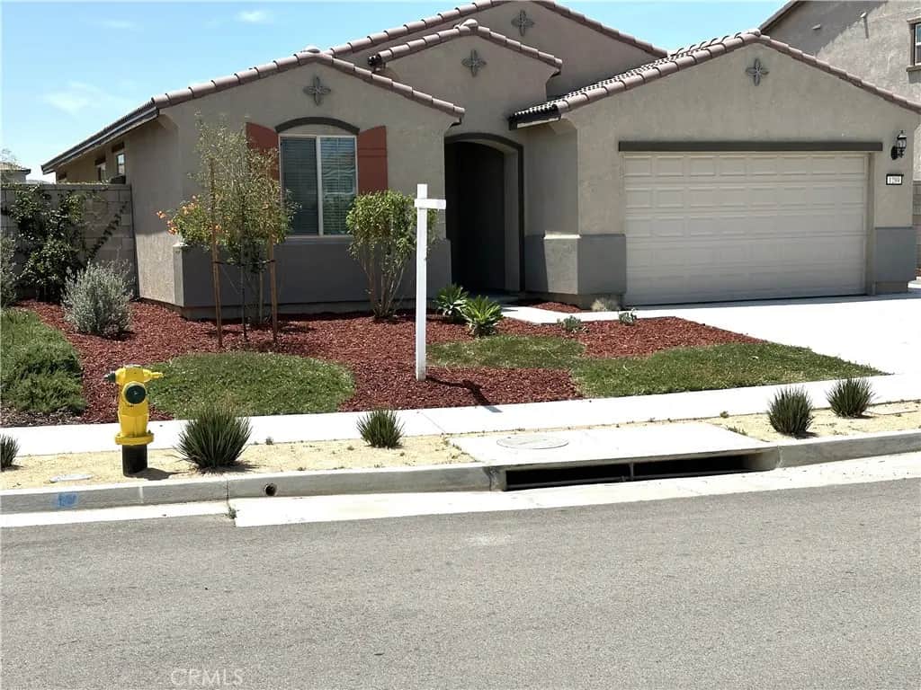 1289 Kingfisher, Hemet, CA — listing photo 1