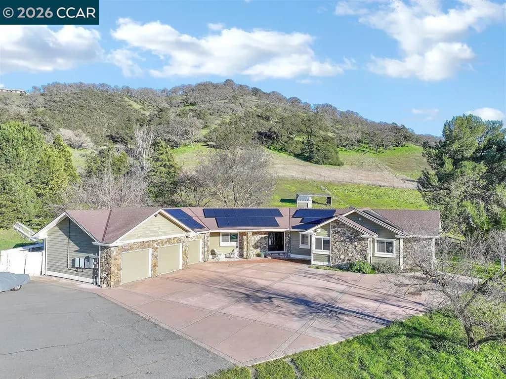 4161 Leon Drive, Clayton, CA — listing photo 1