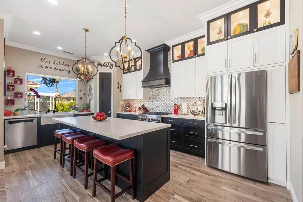 4 Lake Como Court, Rancho Mirage, CA — listing photo 1