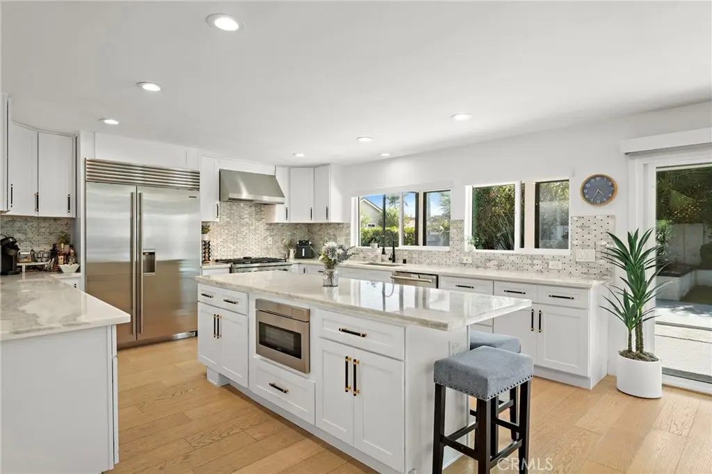 22041 Jonesport Lane, Huntington Beach, CA — listing photo 1