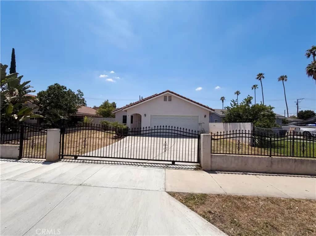 1774 7th, Riverside, CA — listing photo 1