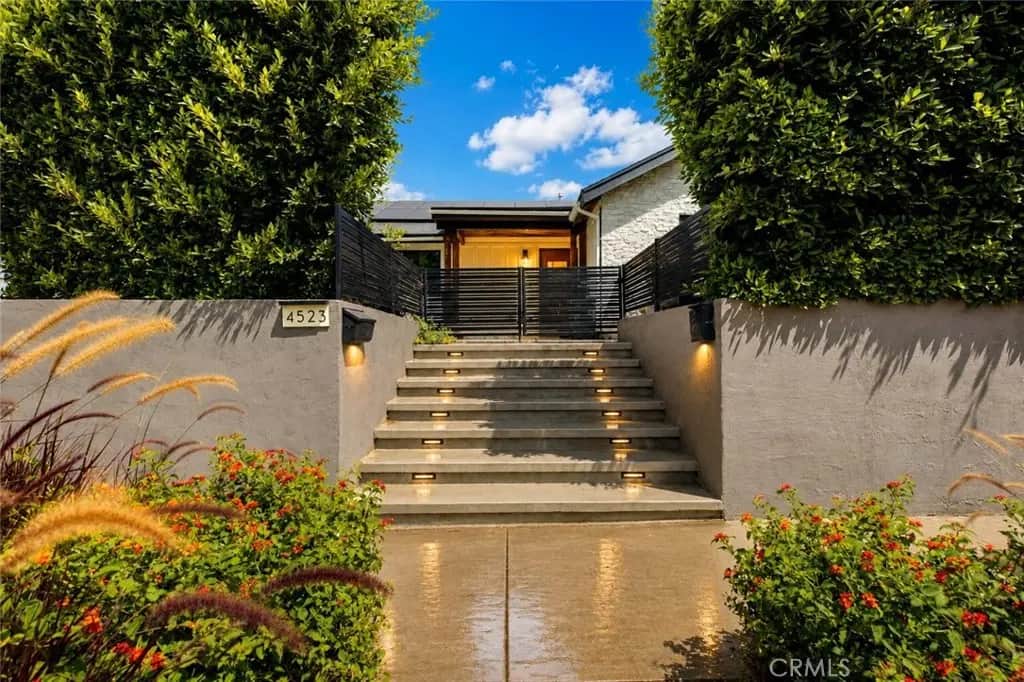 4523 Alumni, Los Angeles, CA — listing photo 1