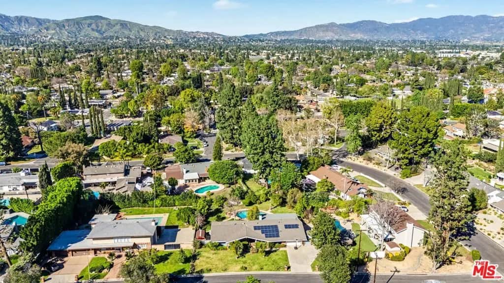17409 Kinzie Street, Northridge, CA — listing photo 1