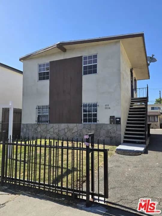 755 E 85th Street, Los Angeles, CA — listing photo 1