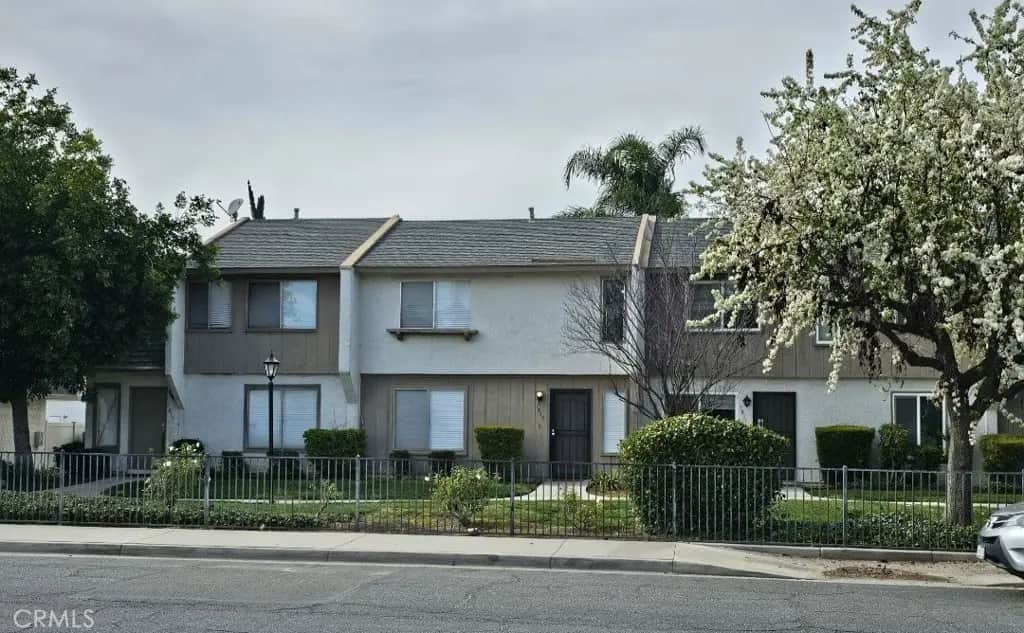 1015 Clark Street, Riverside, CA — listing photo 1