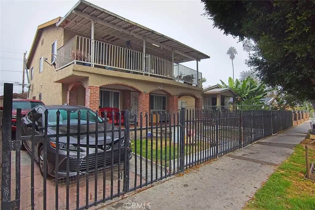 6911 Compton, Los Angeles, CA — listing photo 1