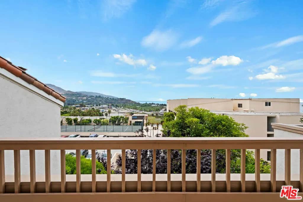 23908 De Ville Way A, Malibu, CA — listing photo 1