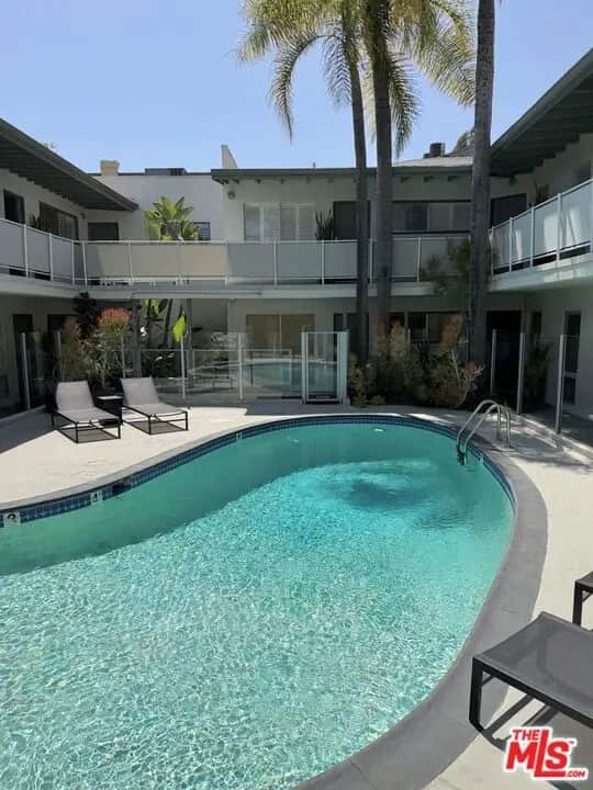 1145 Larrabee Street 3, West Hollywood, CA — listing photo 1