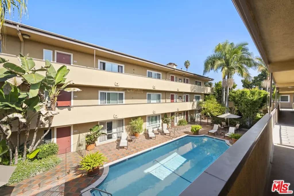 970 Palm Avenue 218, West Hollywood, CA — listing photo 1