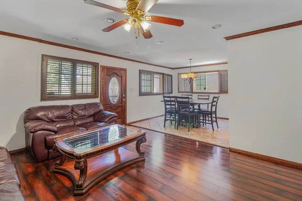 2930 W Florence Avenue, Los Angeles, CA — listing photo 1