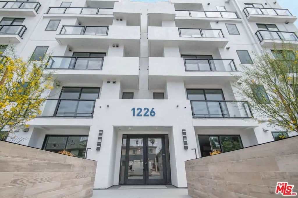 1226 S Bedford Street 502, Los Angeles, CA — listing photo 1