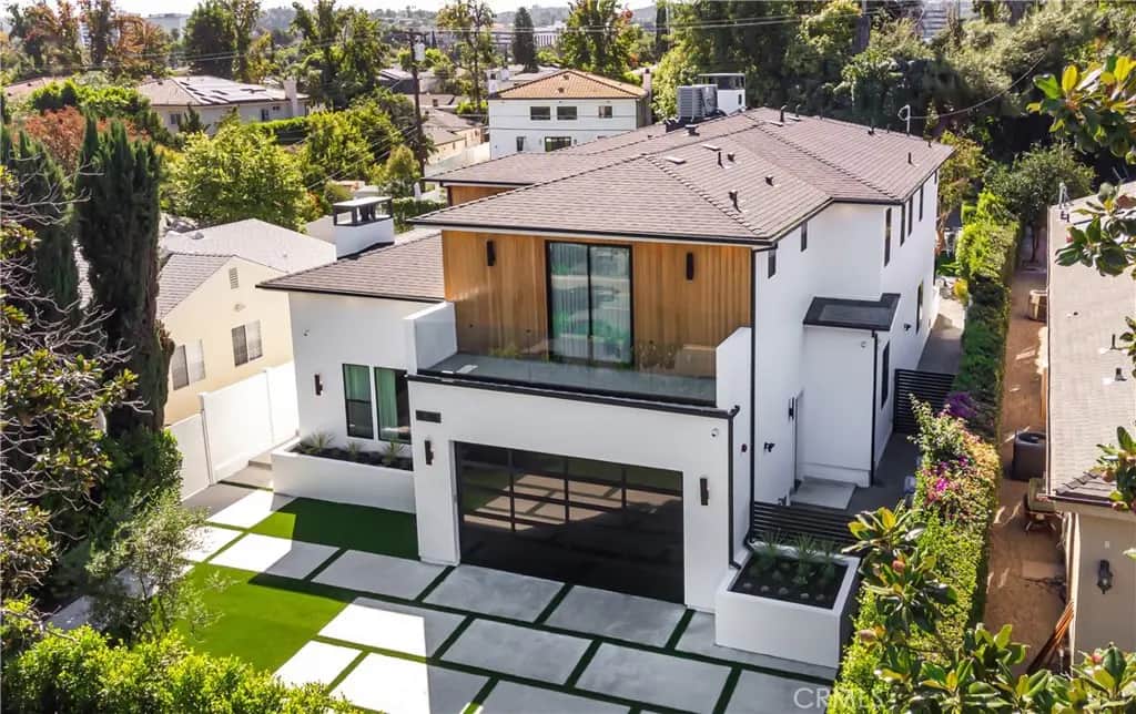 16706 Magnolia, Encino, CA — listing photo 1