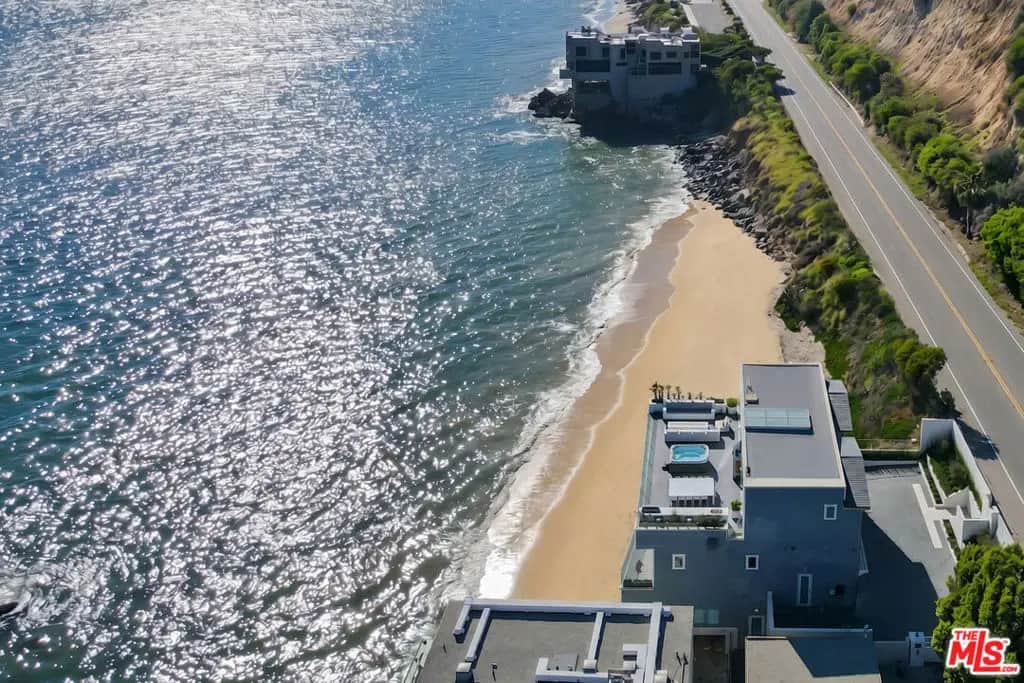 26122 Pacific Coast Highway, Malibu, CA — listing photo 1