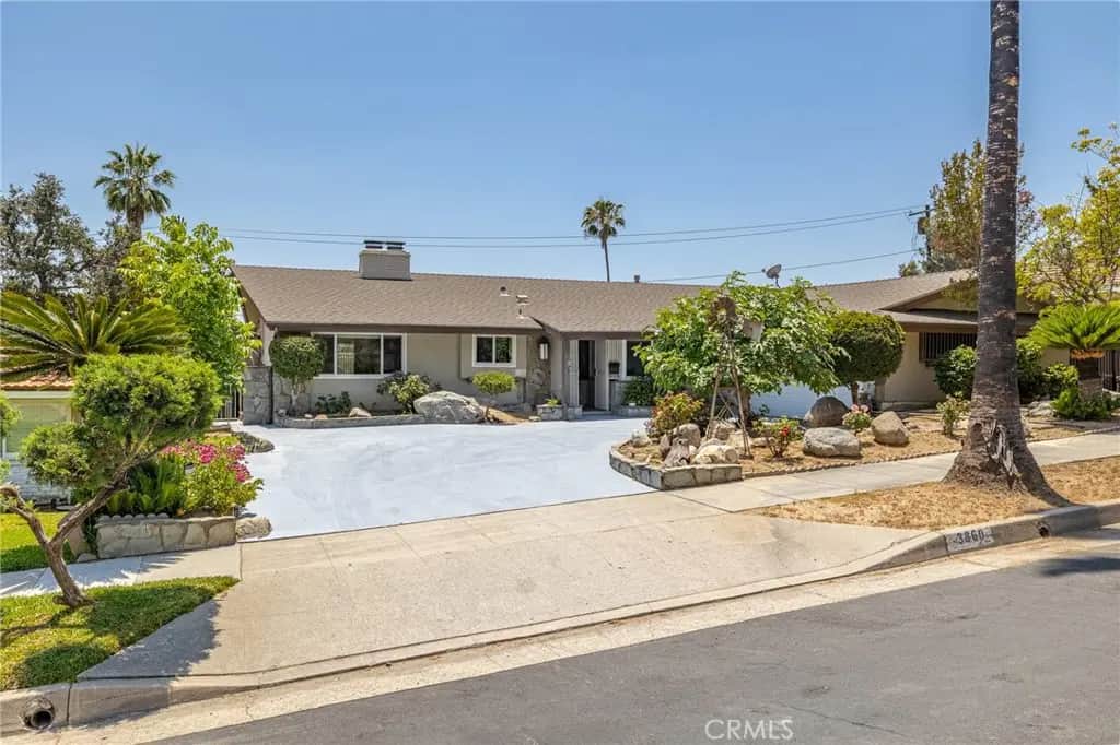 3860 Valley Lights Drive, Pasadena, CA — listing photo 1