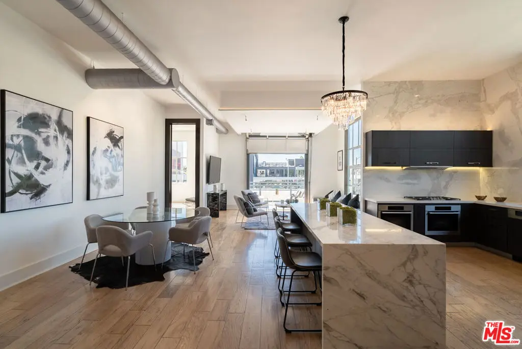 710 N Orlando Avenue 201, West Hollywood, CA — listing photo 1