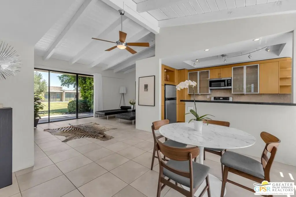 858 N Calle De Mimosas, Palm Springs, CA — listing photo 1