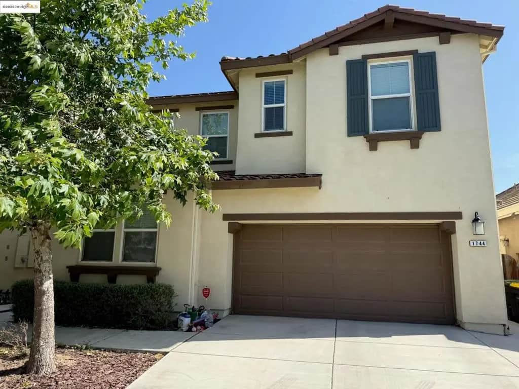 1744 Solano Court, Lathrop, CA — listing photo 1