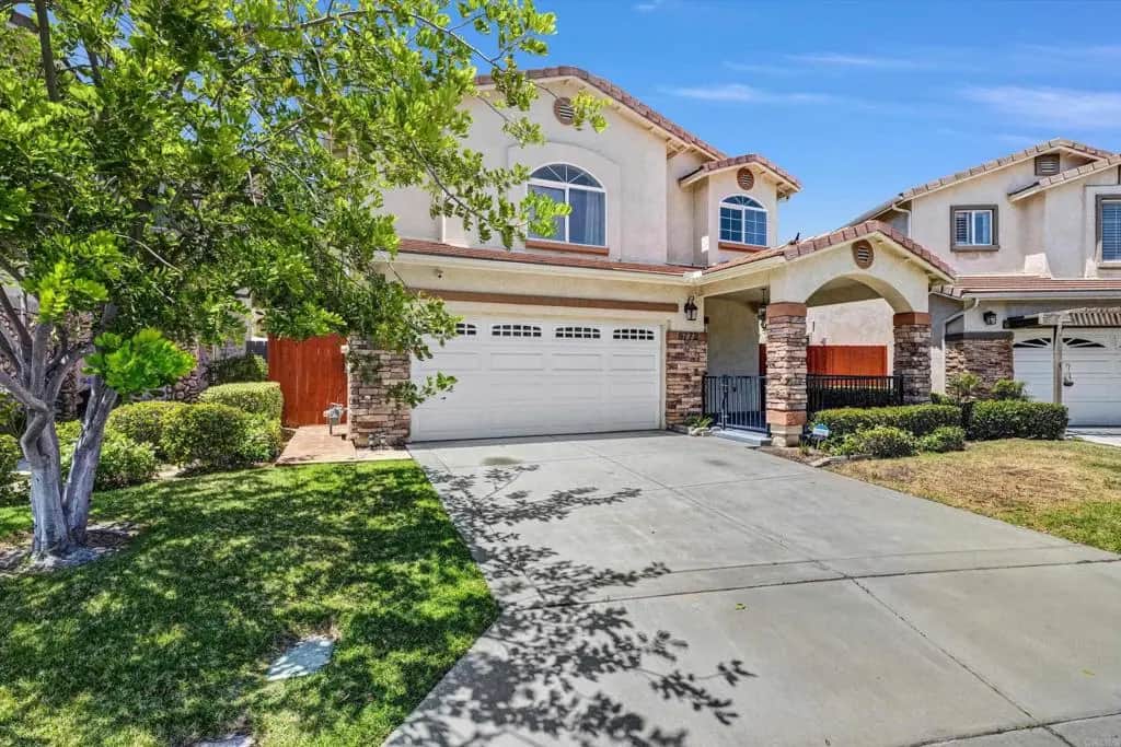 8772 Glen Vista Way, Santee, CA — listing photo 1