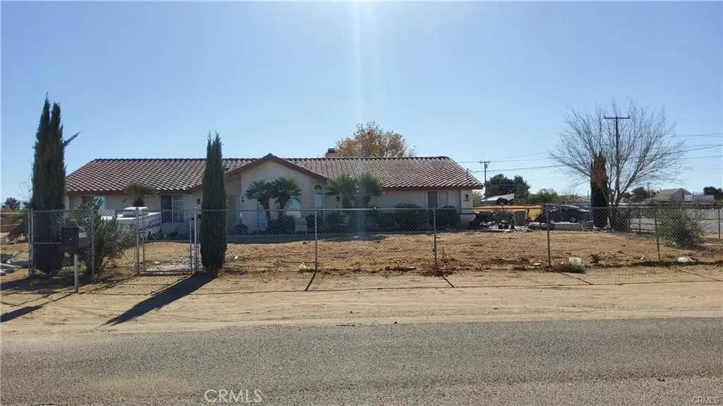 16709 Deodar, Hesperia, CA — listing photo 1