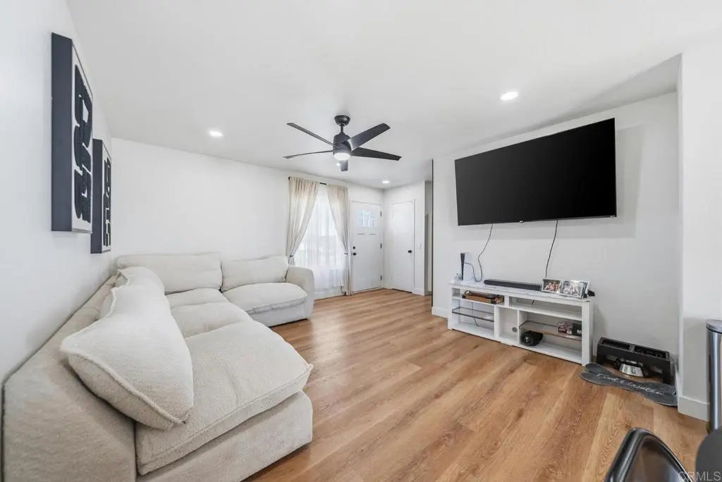 10461 Stanfield Circle, San Diego, CA — listing photo 1