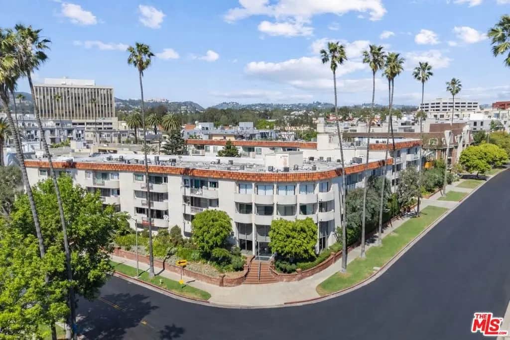 11965 Gorham Avenue 503, Los Angeles, CA — listing photo 1
