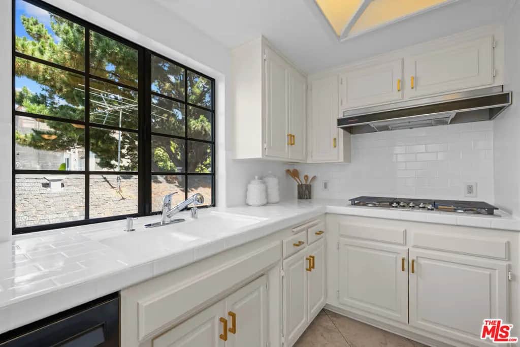 10794 Wilkins Avenue 304, Los Angeles, CA — listing photo 1