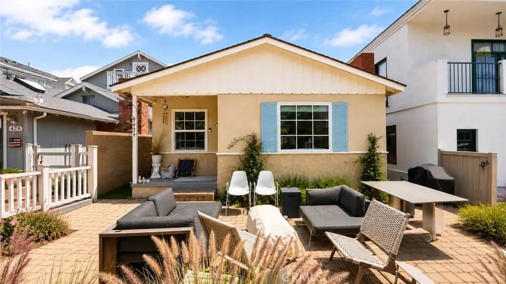 424 9th Street, Manhattan Beach, CA — listing photo 1