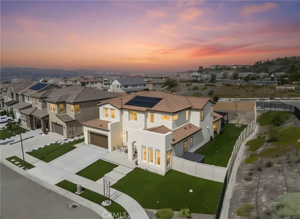 28631 Bloom, Saugus, CA — listing photo 1