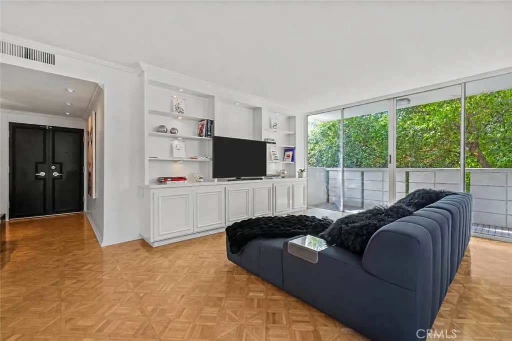 8787 Shoreham Drive 201, West Hollywood, CA — listing photo 1