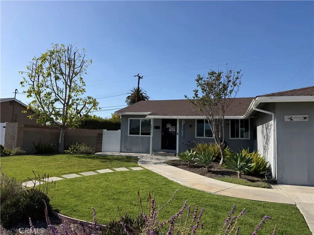 6471 Brown Circle, Huntington Beach, CA — listing photo 1