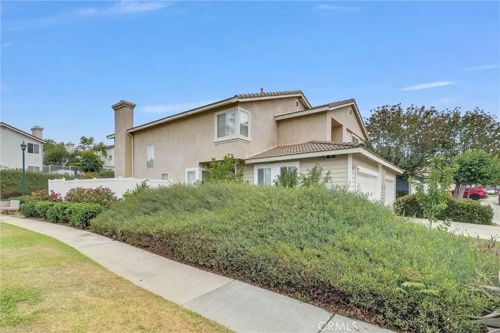 19121 Broken Bow, Riverside, CA — listing photo 1