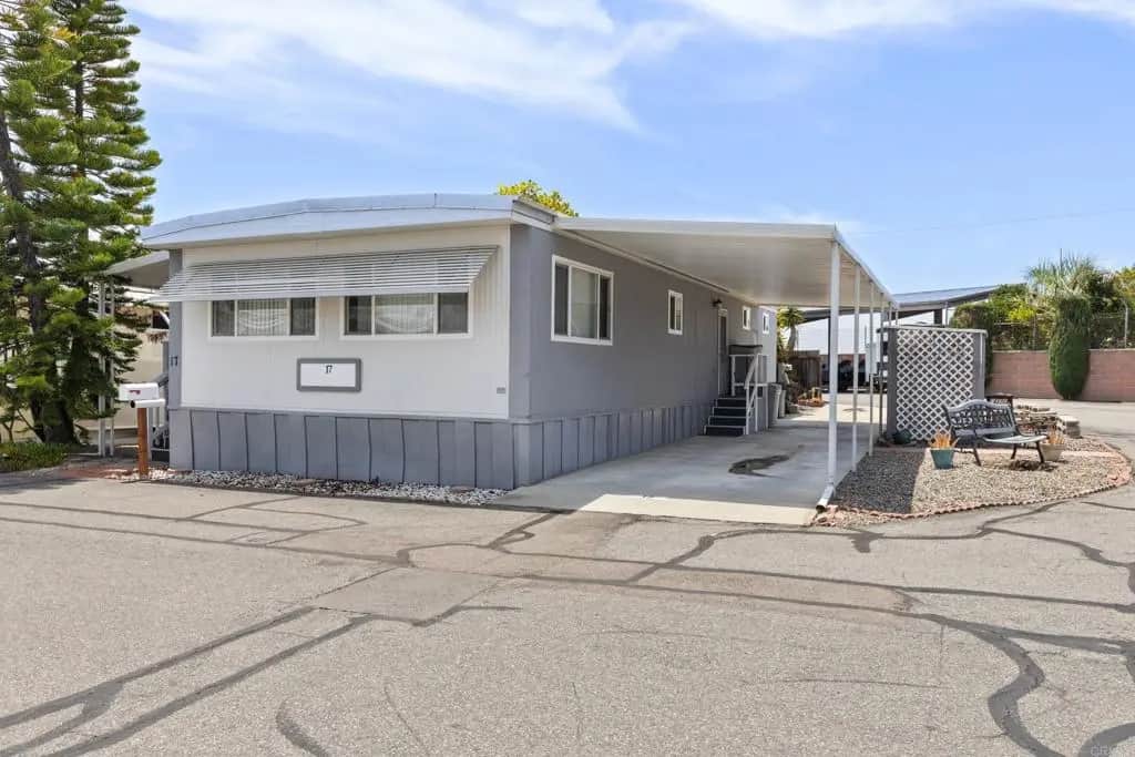 17 Blue Sky Lane, Oceanside, CA — listing photo 1