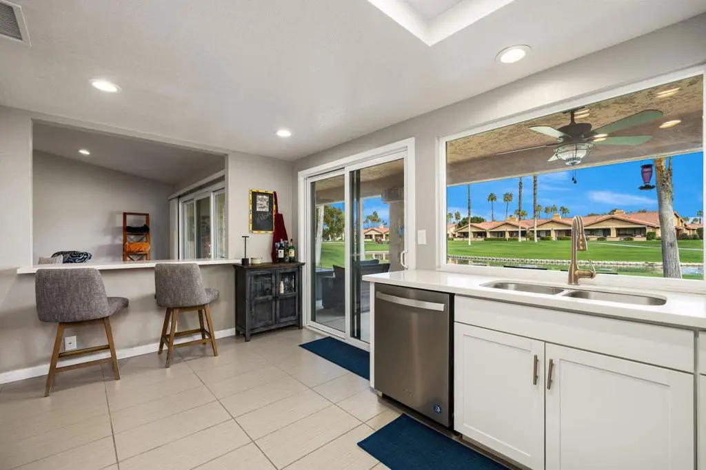 152 Camino Arroyo S, Palm Desert, CA — listing photo 1