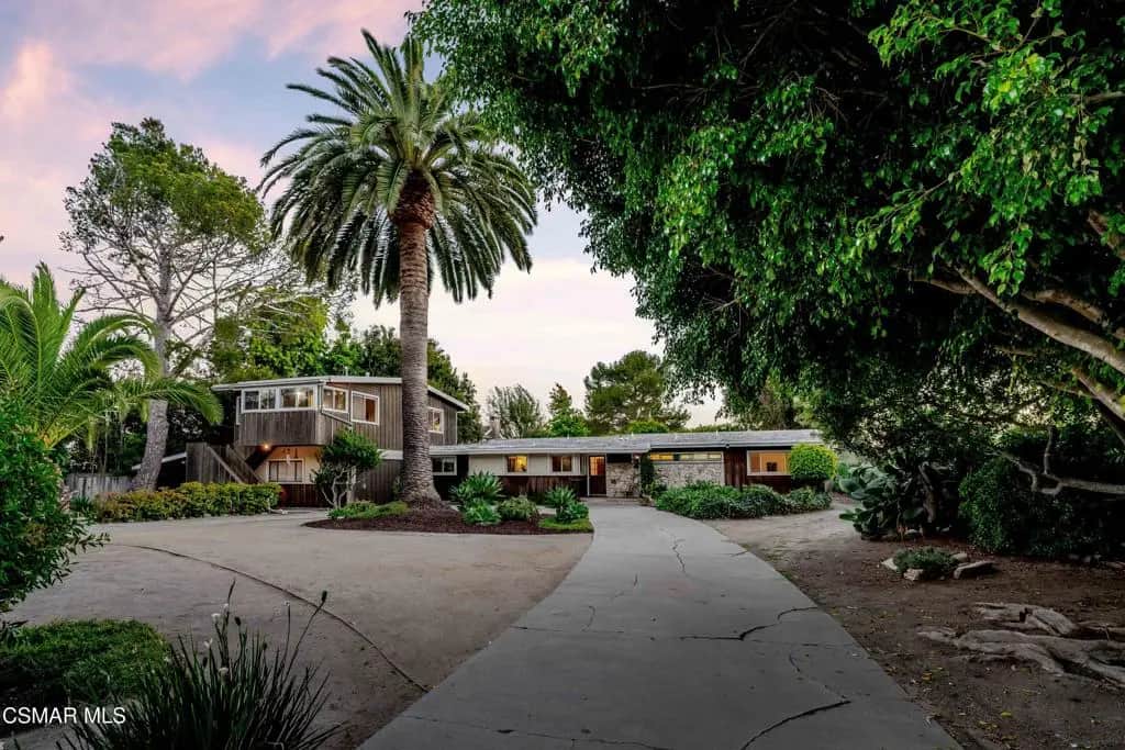 6749 Zumirez Drive, Malibu, CA — listing photo 1