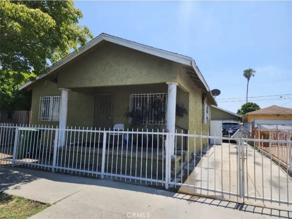 222 E Century, Los Angeles, CA — listing photo 1